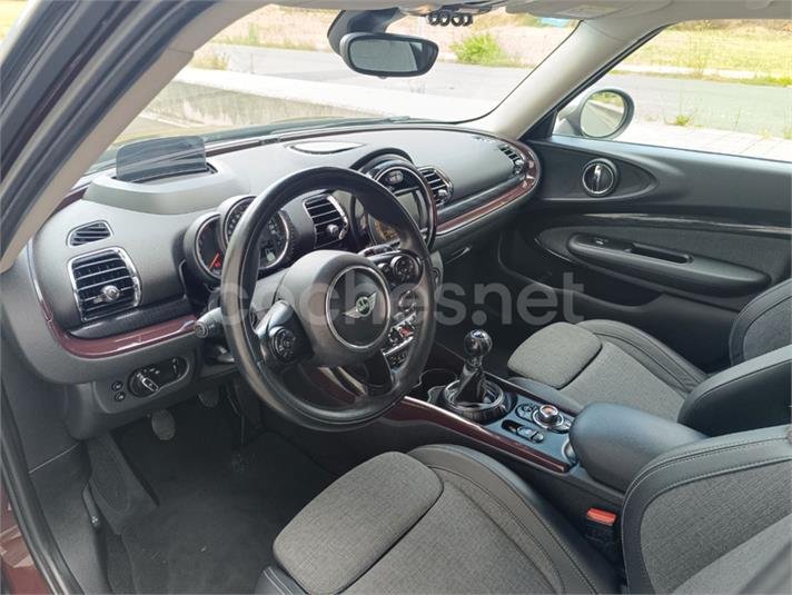 MINI CLUBMAN COOPER D