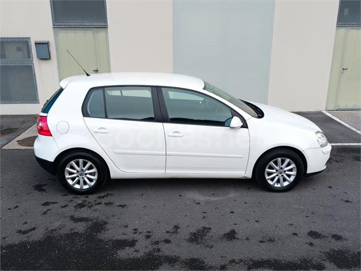 VOLKSWAGEN Golf 1.9 TDI Highline