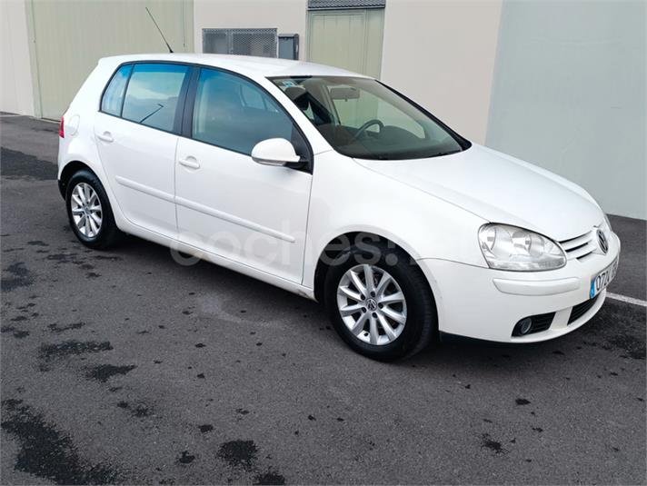VOLKSWAGEN Golf 1.9 TDI Highline