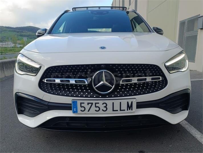 MERCEDES-BENZ GLA 200 D