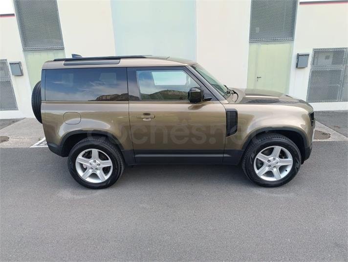 LAND-ROVER Defender 3.0 D250 SE 90 Auto 4WD MHEV