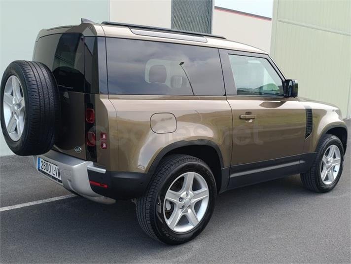 LAND-ROVER Defender 3.0 D250 SE 90 Auto 4WD MHEV