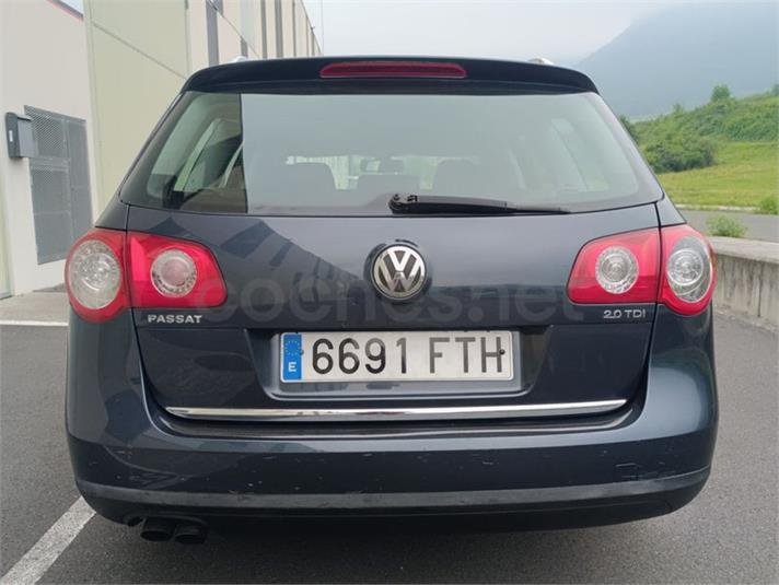 VOLKSWAGEN Passat Variant 2.0 TDI Highline DSG