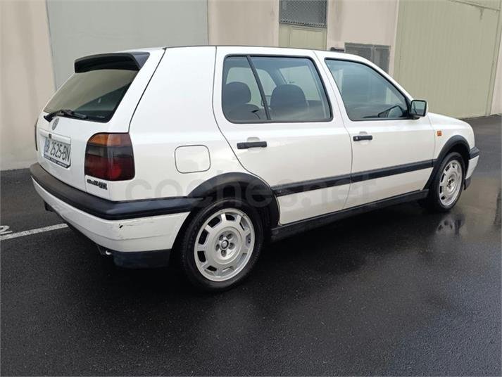 VOLKSWAGEN Golf 2.0 GTI